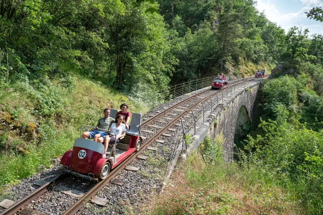 Vélorail de l'Ardèche dans les gorges du Doux